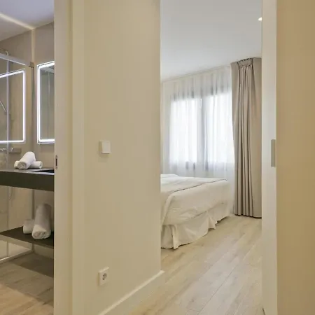 Spaces Urban Flat- 3 Bedrooms, 3 Bathrooms, Huge Terrace, Near Apartamento *