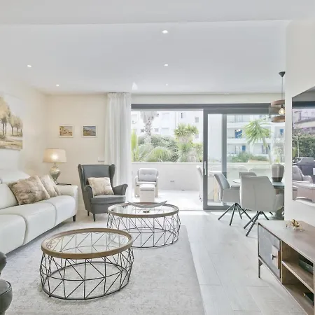 Apartamento Spaces Urban Flat- 3 Bedrooms, 3 Bathrooms, Huge Terrace, Near *