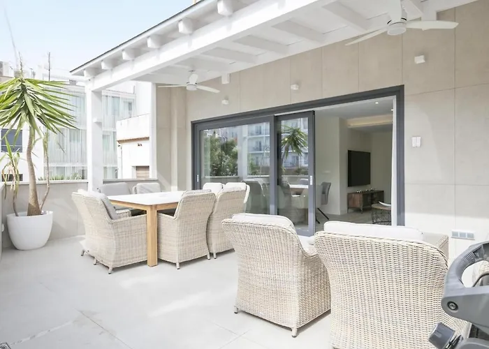 Spaces Urban Flat- 3 Bedrooms, 3 Bathrooms, Huge Terrace, Near *